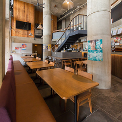 2名様向けテーブル席を1席ご用意しております。