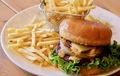 料理メニュー写真 アメリカンクラシックバーガー