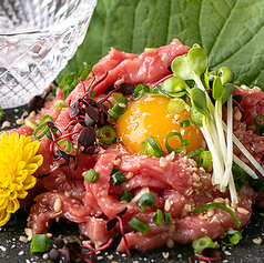 肉刺しユッケ風(ゴマ油)