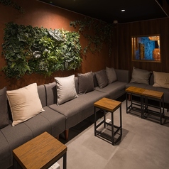 カフェ&バー C STAND シースタンド 新潟店の雰囲気2