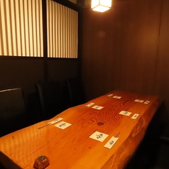 10名様でご利用いただける個室をご用意しております。大人数でも安心してご利用いただけます♪宴会にぴったりのコースもご用意しておりますので、ご一緒にご予約お待ちしております◎周りを気にせず愉しめるプライベート空間で当店自慢のお料理とお酒をご堪能ください♪