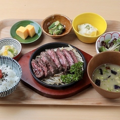 大衆食堂 花見てっぱんの特集写真
