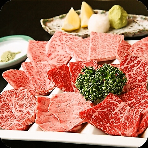 黒毛和牛料理店【紋次郎】全国各地から選りすぐった安心安全な黒毛和牛をご堪能下さい