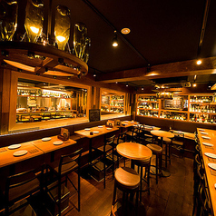 20名様から最大で50名様(立食時)まで、店内を丸ごと貸し切ってご利用いただけます。ウエディングの二次会や企業パーティー、イベントの打ち上げなど、プライベートな空間で思い思いの時間をお過ごしください◎