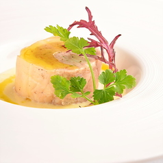 ＊三河地鶏の詰め物入り自家製ガランティーナ 温かいクレーマ添え