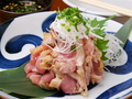 料理メニュー写真 寅さん名物　宮崎地鶏軍鶏のタタキ