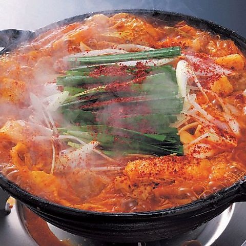 辛さを11段階から選べる名物『赤から鍋』をはじめ、名古屋の絶品料理を豊富にご用意☆