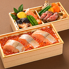 B　秋の味覚弁当　二段弁当