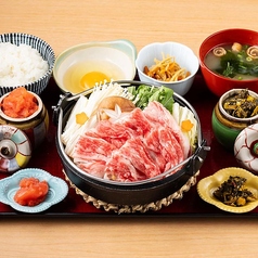 特選牛すき焼き鍋定食100g ※明太子食べ放題!