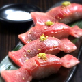 料理メニュー写真 牛寿司＜カイノミ・ささみ・ナカ肉＞