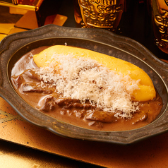牛タン赤ワイン煮込みのオムレツ