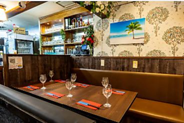 ワイキキプラス 横須賀中央店の雰囲気1