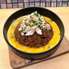 【鉄鍋】鶏ガーリック黒チャーハン