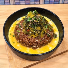 【鉄鍋】ピリ辛高菜黒チャーハン