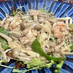 あったかきのこ海老サラダ
