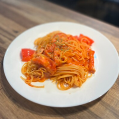トマトとベーコンのチーズパスタ