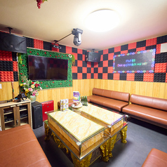 貸し切り可能です。詳しくは店舗スタッフまで♪大人数でのビッグイベントには貸切利用が絶対おすすめ!店舗を贅沢に使って、誰にも邪魔されない最高の宴会を作り上げませんか?多彩なテーブル席を自由に組み合わせて、オリジナルのレイアウトも◎美味しいベトナム料理のコースとお酒で、最高のパーティーをお約束します♪
