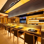 生簀の見えるカウンター席は、会食や接待、お祝いなどのお席にも最適。