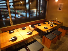 テーブル席も多数あり、大人数でご来店の場合は隣のテーブルをくっつけてのご利用も可能です!