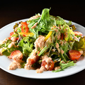 料理メニュー写真&nbsp;彩り野菜の特製サラダ