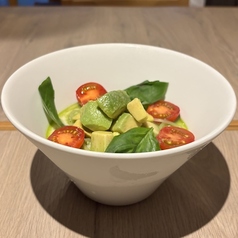 アボカドバジル冷麺