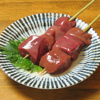 新鮮だからこそのレア焼きの串も★