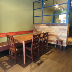 6名席のテーブルを1つご用意しております。