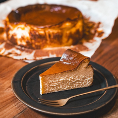 COWRITE COFFEEのバスケチーズケーキ(プレーン/ほうじ茶/アールグレイ/月限定)