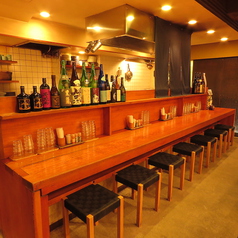 広々としたカウンター席もご用意しておりますのでお1人様ゆったりとお料理やお酒を楽しめます。