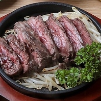 お酒と相性抜群の鉄板料理がずらり♪