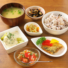 A スペイン産栗豚の生姜焼き&白身魚のフライ