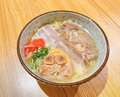 料理メニュー写真&nbsp;肉盛り沖縄そば定食（ライスバー付き）