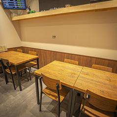 【団体様も歓迎◎】組み合わせ自由なテーブル席!職場の同僚やサークルの仲間、ご友人と!各種イベントや飲み会、ご宴会でのご利用も大歓迎です♪楽しいひとときを是非当店でお過ごしください◎