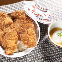 わらじかつ丼