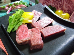 地物オリーブ牛の料理 各種