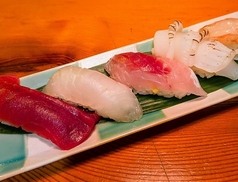 にぎり寿司(5貫)