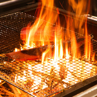 肉も魚も野菜も！藁焼きで美味しさランクアップ