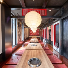 最大22名様までOKの座敷風掘りごたつ席になります。