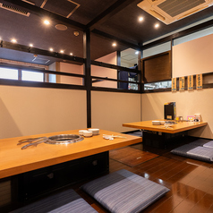 【4名様から8名様までのお座敷席】ご家族でのご利用、小さなお子様がいらっしゃる食事にぴったりの席もご用意されています。