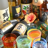 沖縄39蔵元の泡盛を取り揃えております！定番ものから珍しい泡盛まで上司も喜ぶラインナップ！ハブ酒や古酒・年代泡盛なども◎泡盛デビューの方もぜひ！お好みの一杯をスタッフが厳選致します♪ぜひ南国の味を楽しんでください！