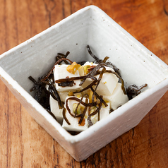 塩昆布まみれのクリームチーズ／枝豆／もつポン 各