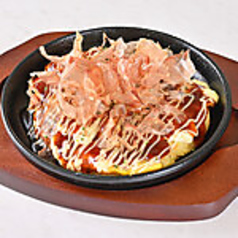 鉄板お好み焼き/厚切り豚肉のとんぺい焼き/てっちゃん旨味噌焼き/フライドチキン 各