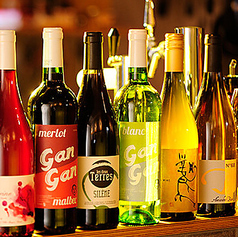 お料理の味わいを一層深めるバリエーション豊かなドリンクが食事を彩りますの写真