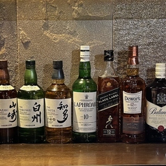 世界５大ウイスキーや日本酒も豊富