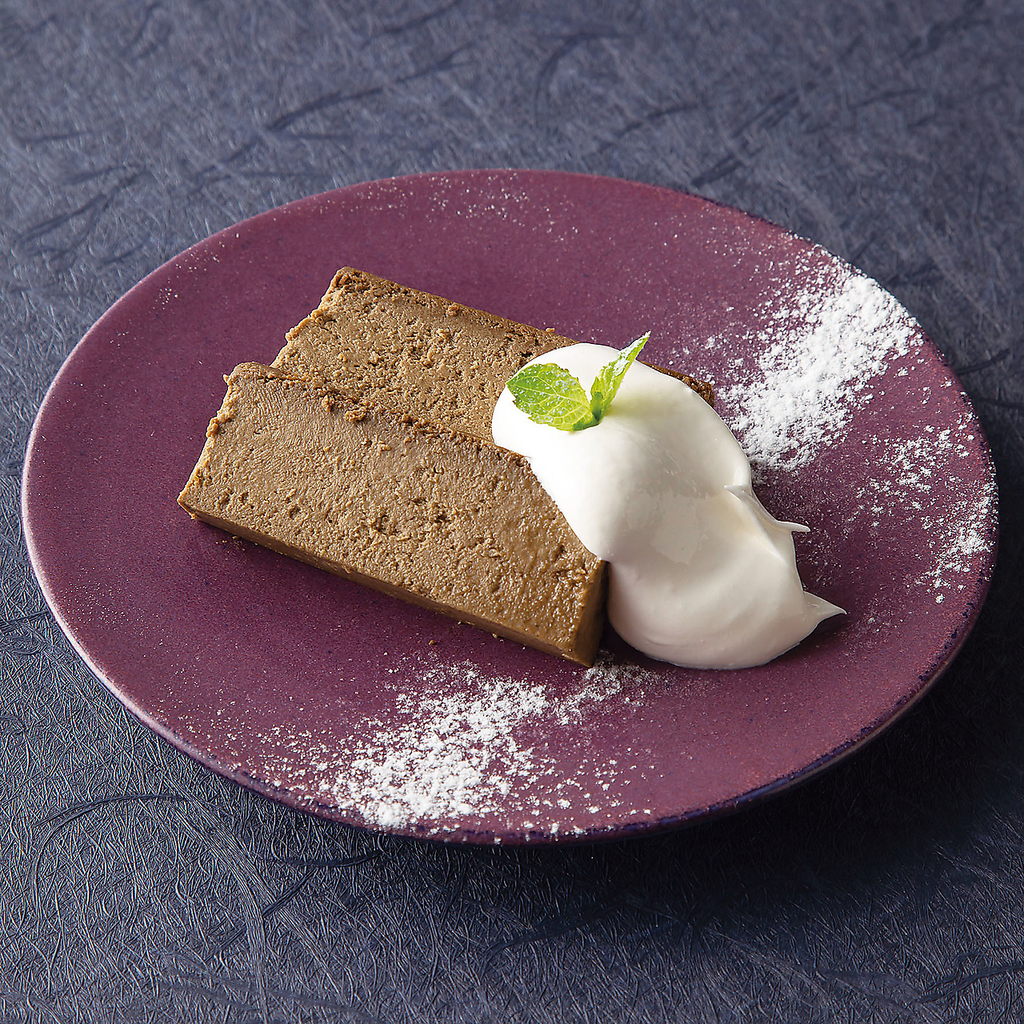 食後に嬉しいデザートも一品一品こだわって作っております。