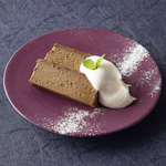 食後に嬉しいデザートも一品一品こだわって作っております。