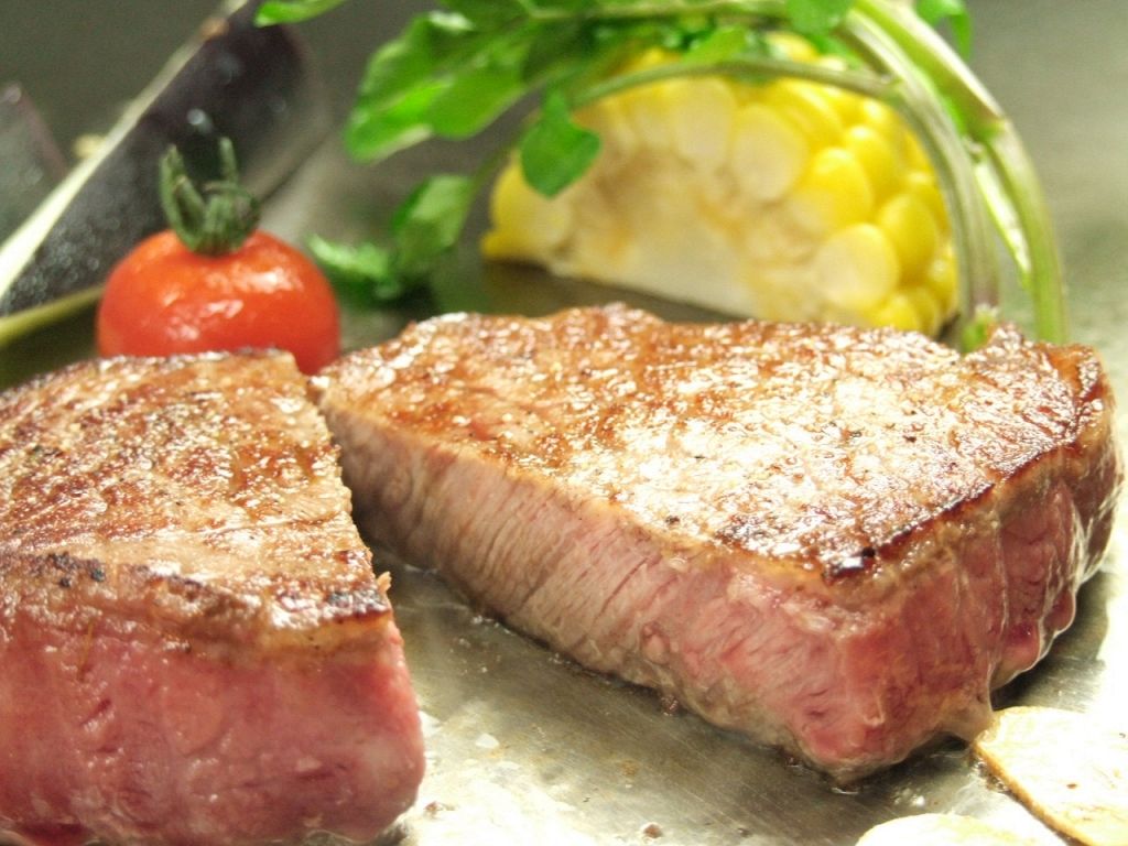 『広島和牛ステーキ4800円（2～3人前）』柔らかくて…ジューシー!!