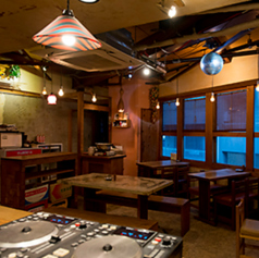 DJブース有りの席で貸切宴会可能です。詳細はお問い合わせください。