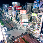 靖国通り沿いを一望できるのはここだけ！