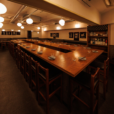 日本酒原価酒蔵 川崎店の雰囲気1